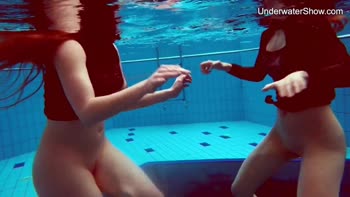 Diana's Underwater Lesbian Love with Simonna