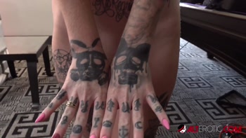 Sully Savage & Sascha Ink: Tattooed Tease in Steamy Hardcore