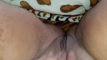 IkaSmokS' Sizzling Threesome Solo & Lesbian Fun