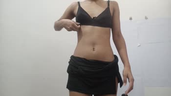 desi_girl23 - Desi Girl23's Sultry Sri Lankan Solo Masturbation