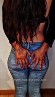 Carlalamamadora's Sizzling Kiss & Big Booty: Exclusive Amateur Romance