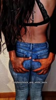 Carlalamamadora's Sizzling Kiss & Big Booty: Exclusive Amateur Romance