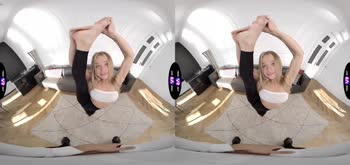 Blonde Babe's Sizzling VR Affair: Cum-Swollen Blowjob & Acrobatic Sex