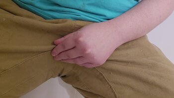 Bambi Sweet's Masked FTM PuppyBoy Wets for First Time