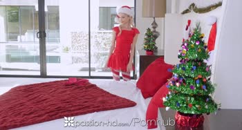Piper Perri Unwraps Christmas Cheer in Passionate HD Affair