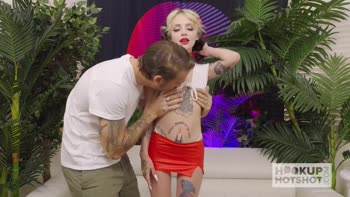 Kate Bloom's Steamy BJ Session with Bryan Gozzling