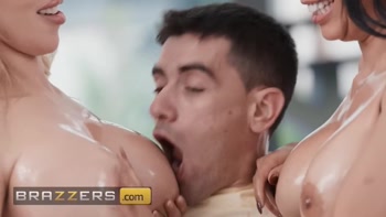 Kesha Ortega & Gatita Veve Join Jordi El Nino Polla For A Wild FFM Threesome
