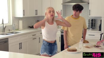 Step Sis "I wouldn't suck your dick if it was the last dick on earth" S19:E6