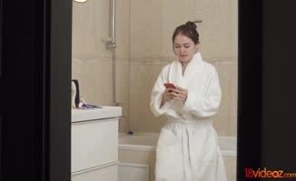 Kira Stone's Teen (18+) Seduction: A Passionate Ride to a Cumming Finish