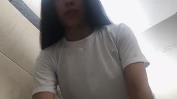 Alexa Joes' Campus Confessions: Public Bathroom Orgasm