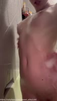 Vulgar Nun's Steamy Bathroom Tease: Teen (18+) Blonde Exposes Her Perfect Body