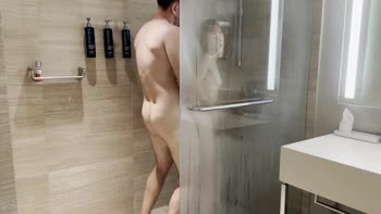 Happyusfuck's Shower Surprise: Petite Perfection