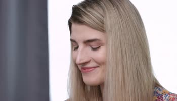 SamFrostXXX Teaches Skinny Girl to Squirting Bliss