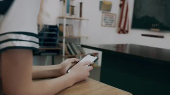 Chloe Cherry's Lewd Lesson: Blonde Bombshell Fucks Teacher in Class