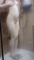 Juicy Vicki's Wet & Wild Shower Fantasy