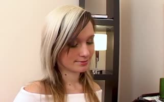 Blonde Beauty Alana's Finger Frenzy Solo Session