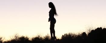 Sexy Tia Girl Is Nude But Only Teases In Silhouette