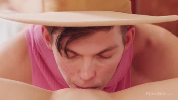Evelin Elle's Sultry Vacation Fling: Hardcore Sex & Hottest Blowjobs