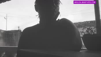 AKIILISAH - Akiilisa's Morning Smoke: Exclusive Ebony Solo