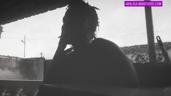AKIILISAH - Akiilisa's Morning Smoke: Exclusive Ebony Solo