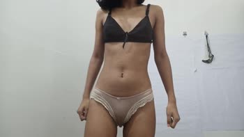Desi_Girl23's Indian Delight: Masturbation & Squirt