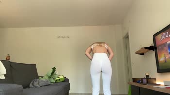 Blonde Fitness Babe Baby_Chantal Teases in Tight Yoga Pants