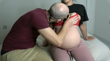 Pregnant English Teacher Seduces Boss in Steamy Tit-Sucking & Bukkake Extravaganza with Yellow Phantom Castle