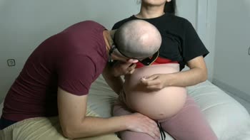 Pregnant English Teacher Seduces Boss in Steamy Tit-Sucking & Bukkake Extravaganza with Yellow Phantom Castle