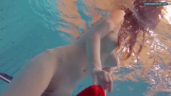 Libuse Underwater Slut Naked Body