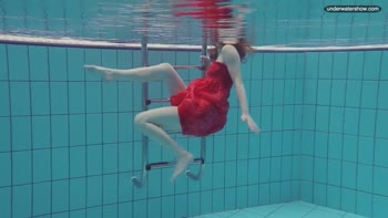 Libuse Underwater Slut Naked Body