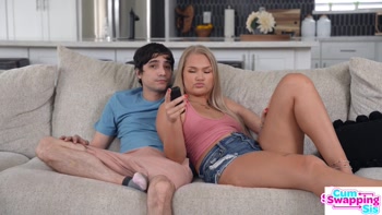 Horny Blonde Stepsisters Harley King & Molly Little Swap Shared Cum Load After 3some