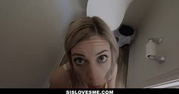 Allie Nicole's Perfect Ass Takes Jay Rock's Big Cock In Reverse Cowgirl