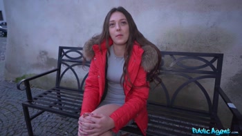 She goes from Park Bench to Pounded Pussy - Public Agent