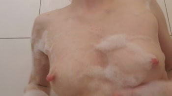 Sacredslvt's Soapy Delight: Petite Czech Teen (18+) in Tiny Bathtub