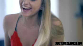 Jill Kassidy & Harley Jameson: Blonde Bombshells Share Scorching Lesbiad