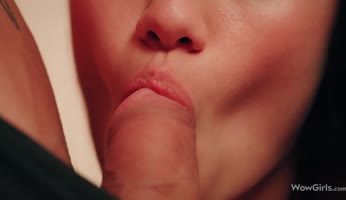 Evelin Elle's Sizzling Russian Affair: Brunette Beauty in Hardcore Action
