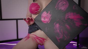 Bella Hentaigirl - Bella's Seductive Solo: Body Paint & Mind-Blowing Orgasm
