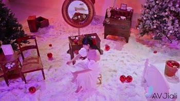 Snow White's Xmas Wish: A Horny Cosplay Blowjob Fantasy