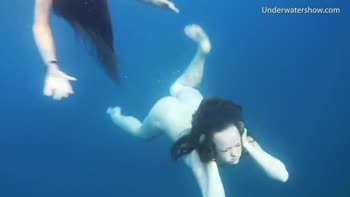 Russian Mermaids: Underwater Babe Bonanza
