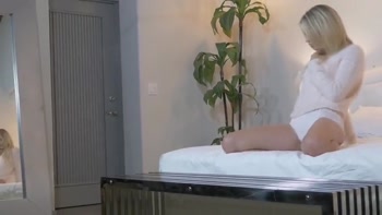 Hot masturbation for a hot nasty blonde