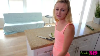 Bratty Sis - Tiny Stepsis Loves The Taste Of My Cum
