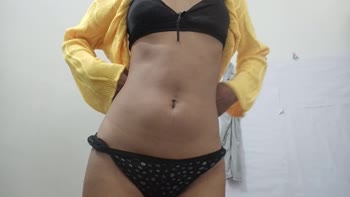 Desi_Girl23 Unleashes Her Pink-Themed Masturbation Session