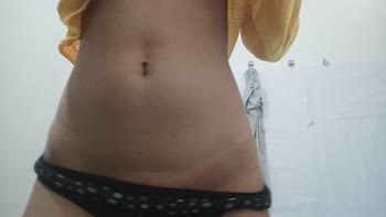 Desi_Girl23 Unleashes Her Pink-Themed Masturbation Session