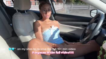 Thedivineebony's Viral Squirt Show in Her New Ride