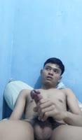 Keripik Benteng's Handsome Asian Jerk Off Showcases His Massive Cock