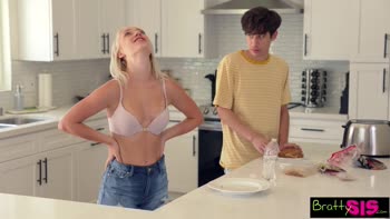 Angry Stepsis Braylin Bailey Eats Stepbro's Cock Like Its The Last Dick On Earth