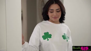 A St Patricks Rub For Good Luck - S26:E5