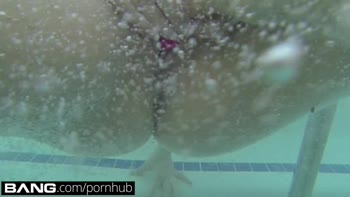 Jade Amber Flashes & Splashes as She Has Her Pussy Played With