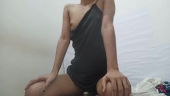 Desi_Girl23's Sizzling Solo: Big Ass Tease & Squirt