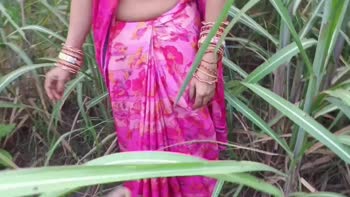 Lalitabhabhi's Outdoor Seduction in Desi Village